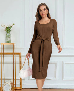 Midikleid mit Bindegürtel &amp; Schlitz – Rippstreifen-Design