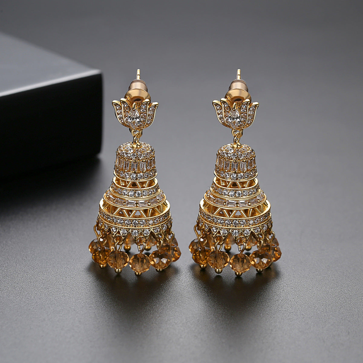 Temperament Ladies Banquet Ethnic Style Earrings