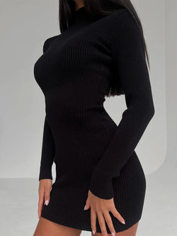 Figurbetontes Minikleid mit Cut-Out-Design – Streetstyle Edition
