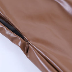 Elegantes Slim-Fit PU-Kleid mit schrägem Schulterdesign